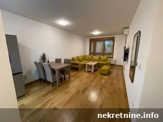 NOVI BEOGRAD BLOK 65 74m2 , 1300e