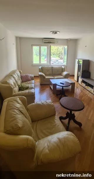 NOVI BEOGRAD BLOK 44 95m2 , 900e